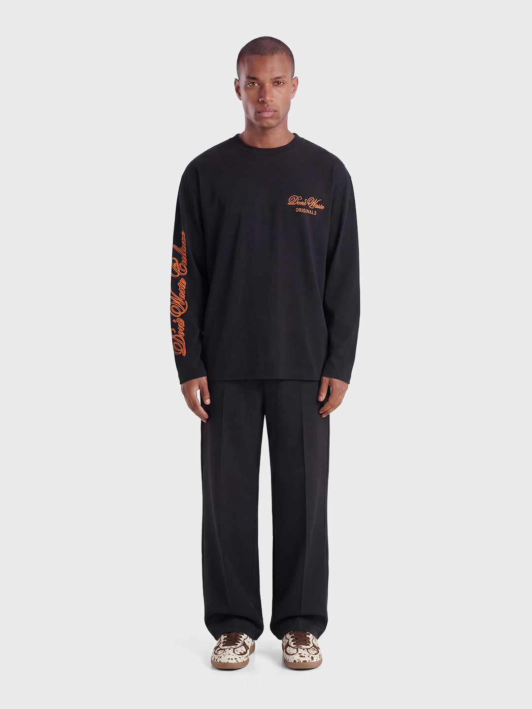 Don't Waste Culture Ori Longsleeve Black - model outfit