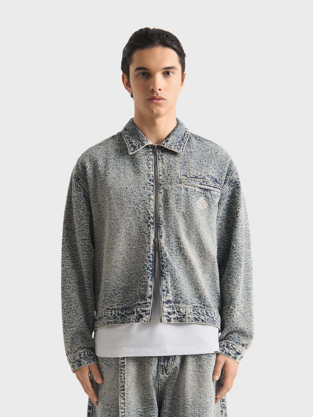 Don’t Waste Culture Querine Denim Jacket Mid Blue model voorkant