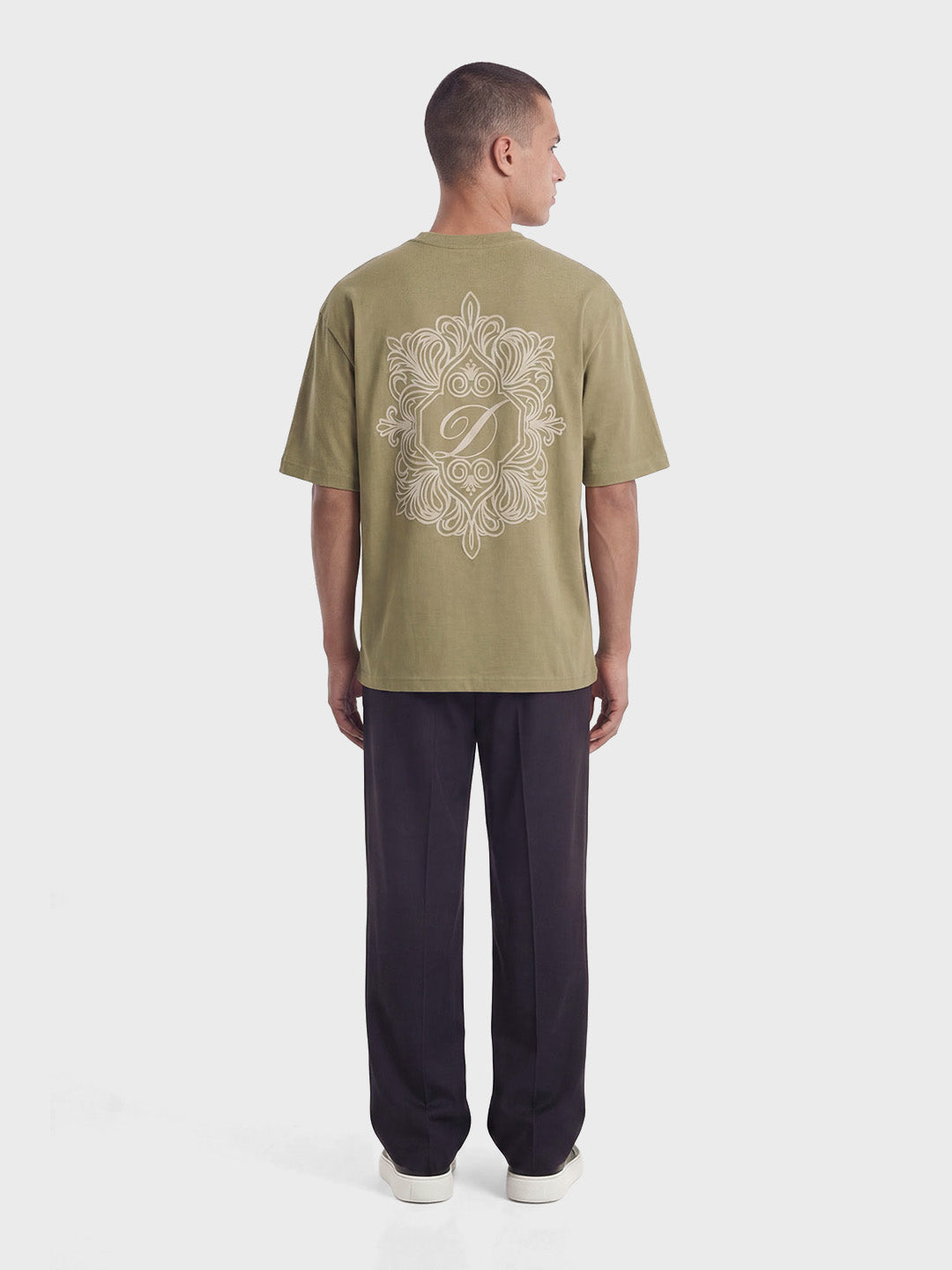 Don't Waste Culture Umeka T-Shirt Olive - full outfit