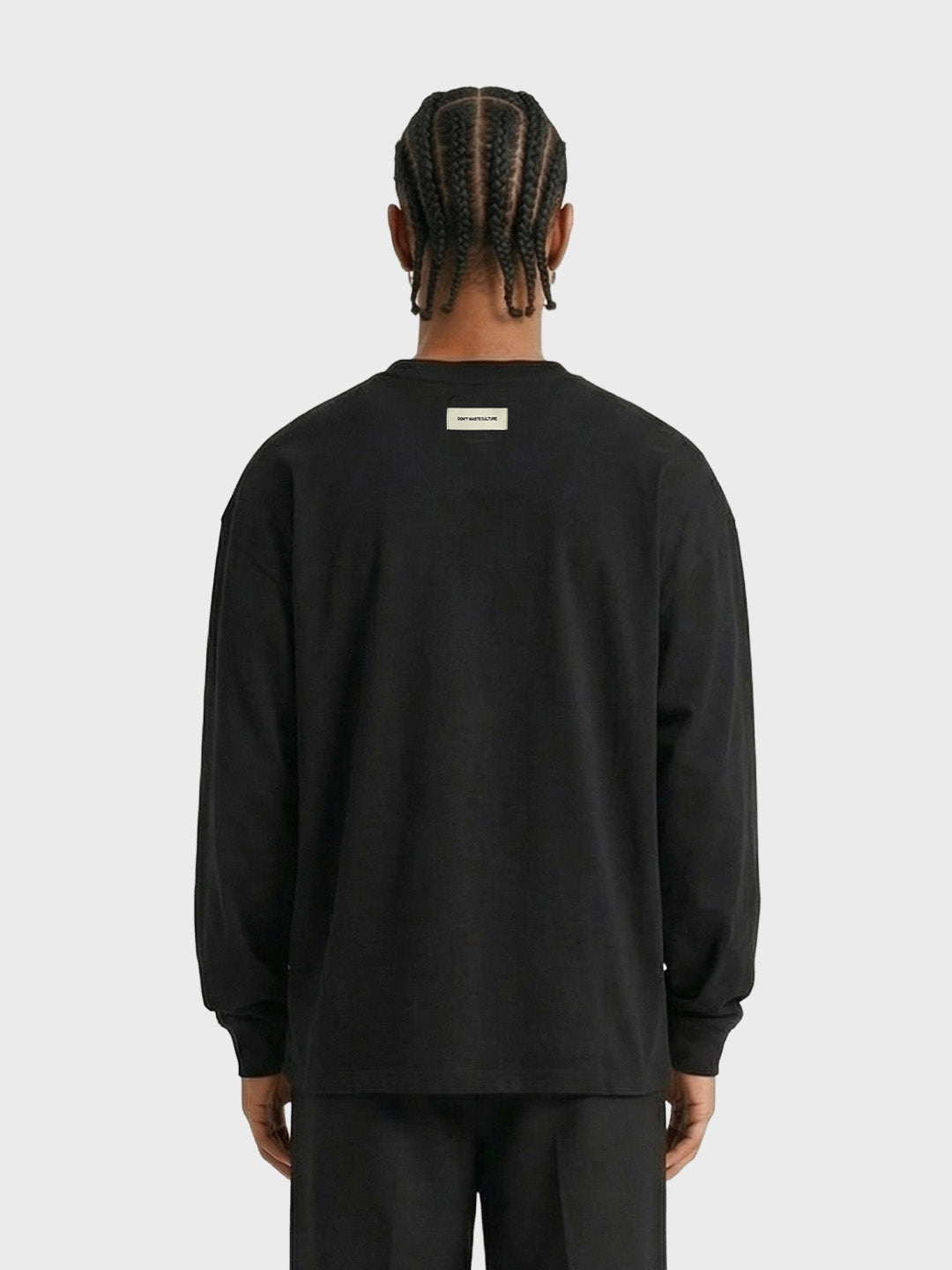 Don’t Waste Culture Unisa Longsleeve black model achterkant