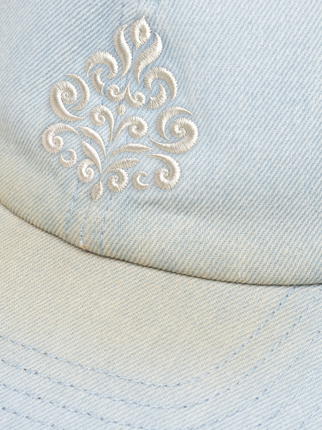 Don’t Waste Culture Ysolaine Cap Washed Blue - close-up graphic