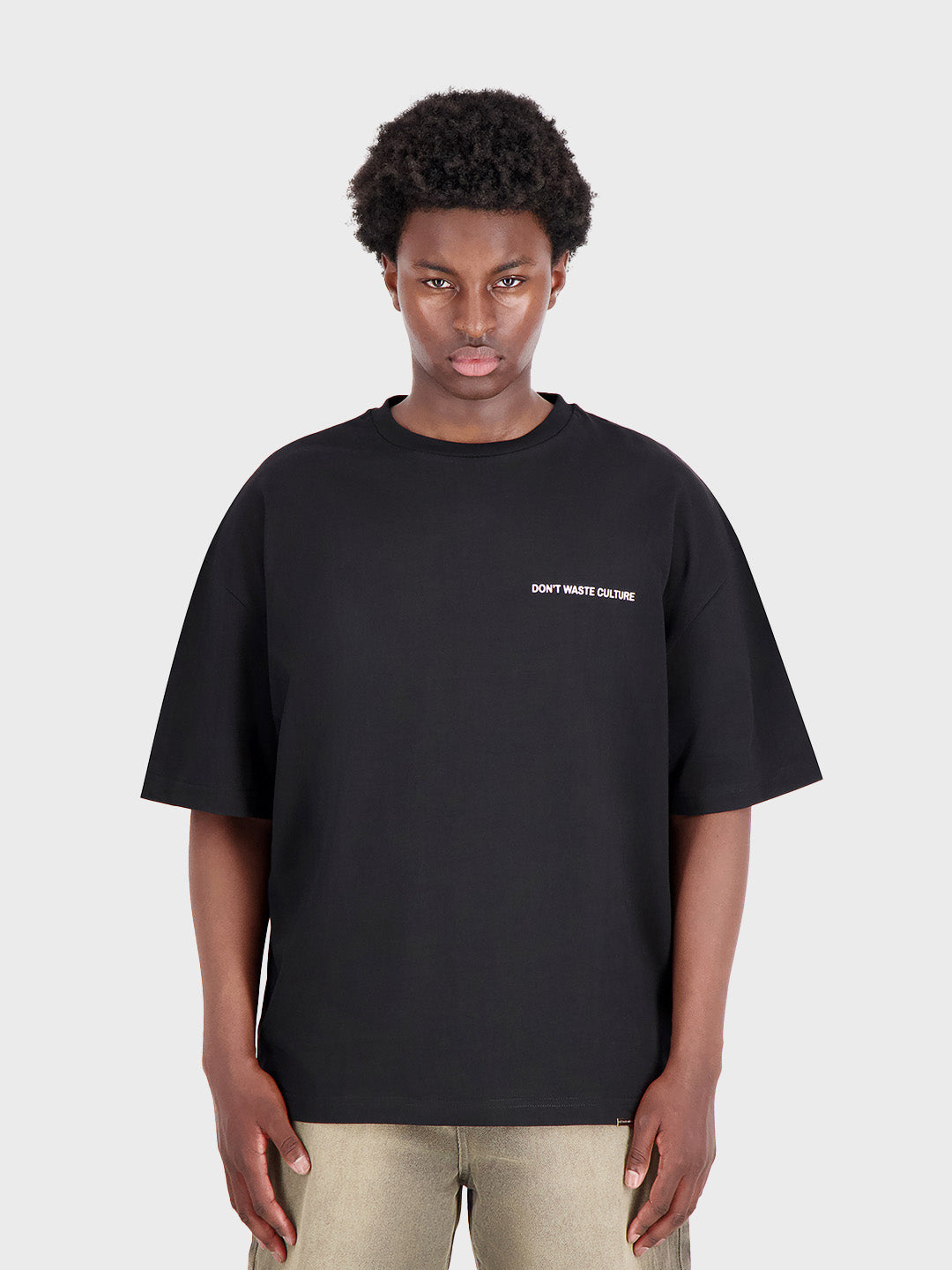 Don't Waste Culture t-shirt zwart - voorkant