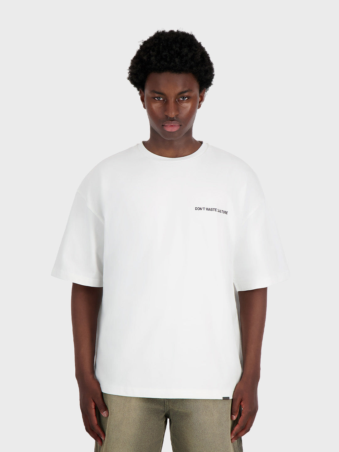 Don't Waste Culture Zalira T-Shirt White - model voorkant