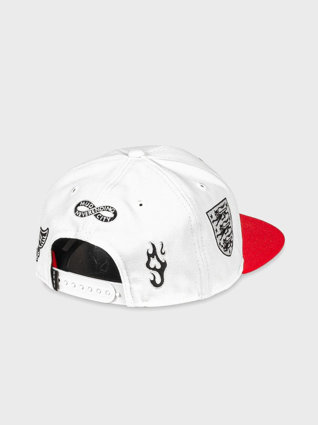 grimey snapback cap white red