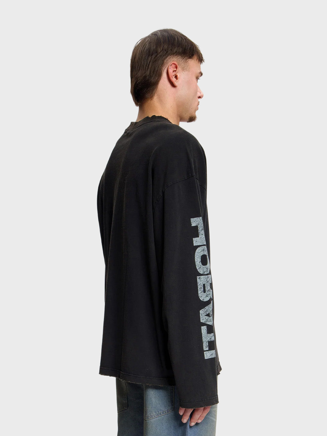 Horati Distressed Longsleeve Black - model achterkant