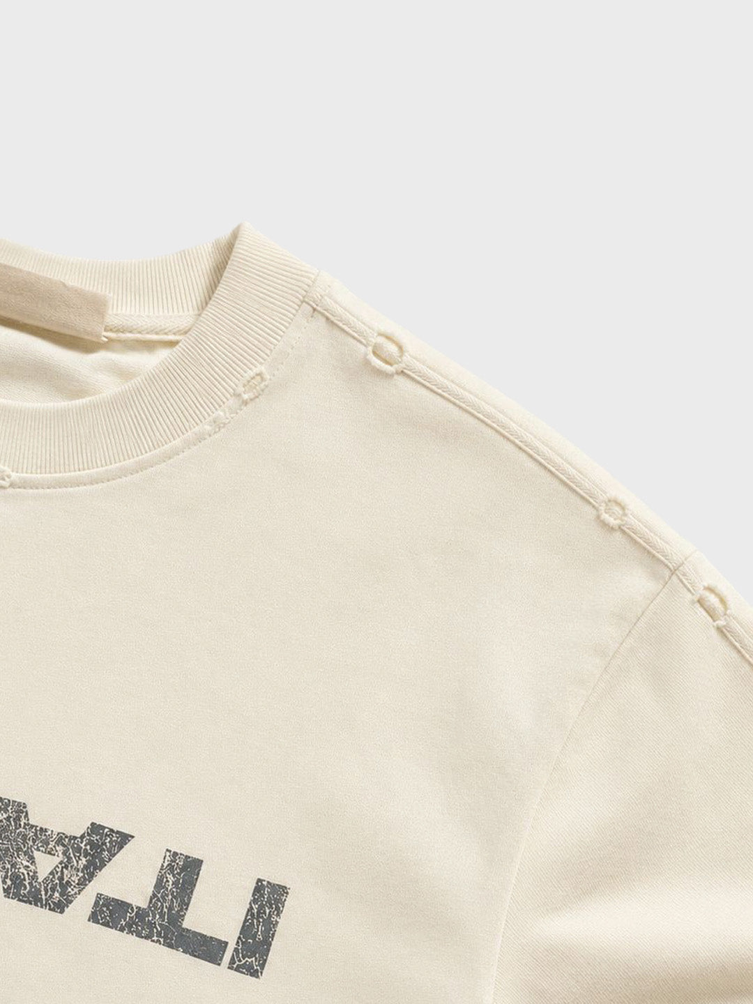 Horati Reverse Distressed T-Shirt Cream – close-up