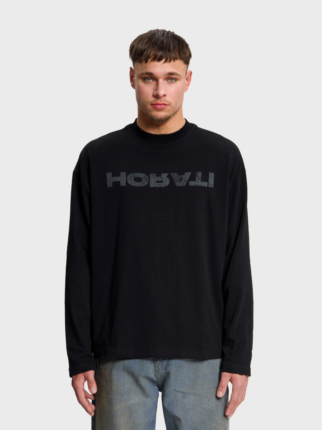 Horati Reverse Longsleeve | Black