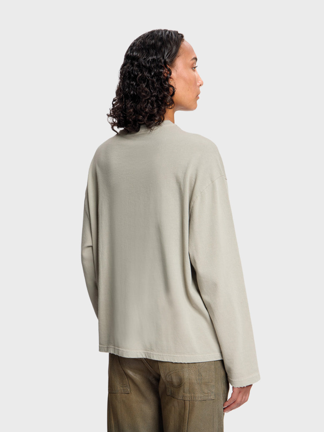Horati Reverse Longsleeve Sand - schuin achteraanzicht