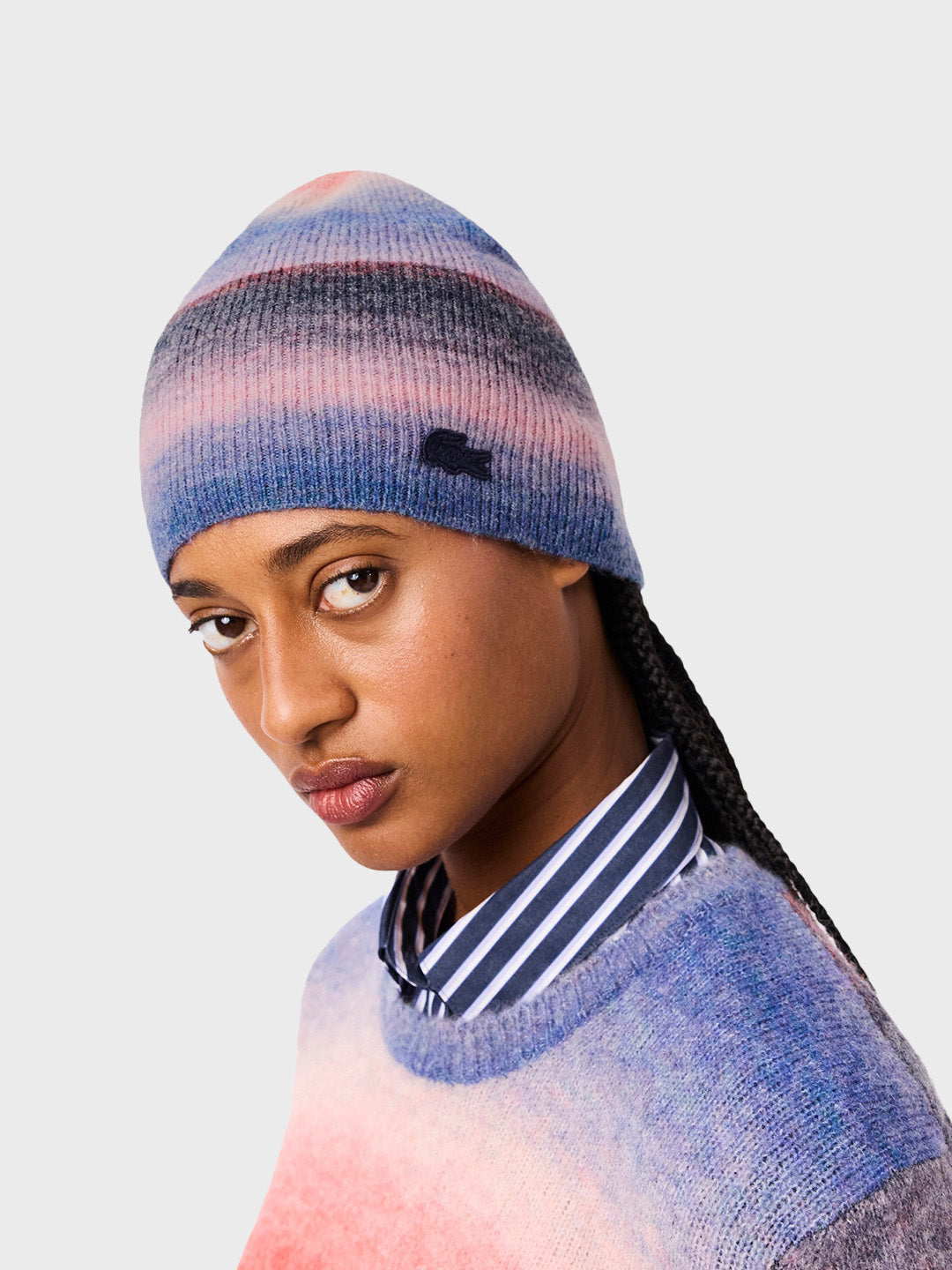 Lacoste Ombré Beanie Blue/Pink – gedragen
