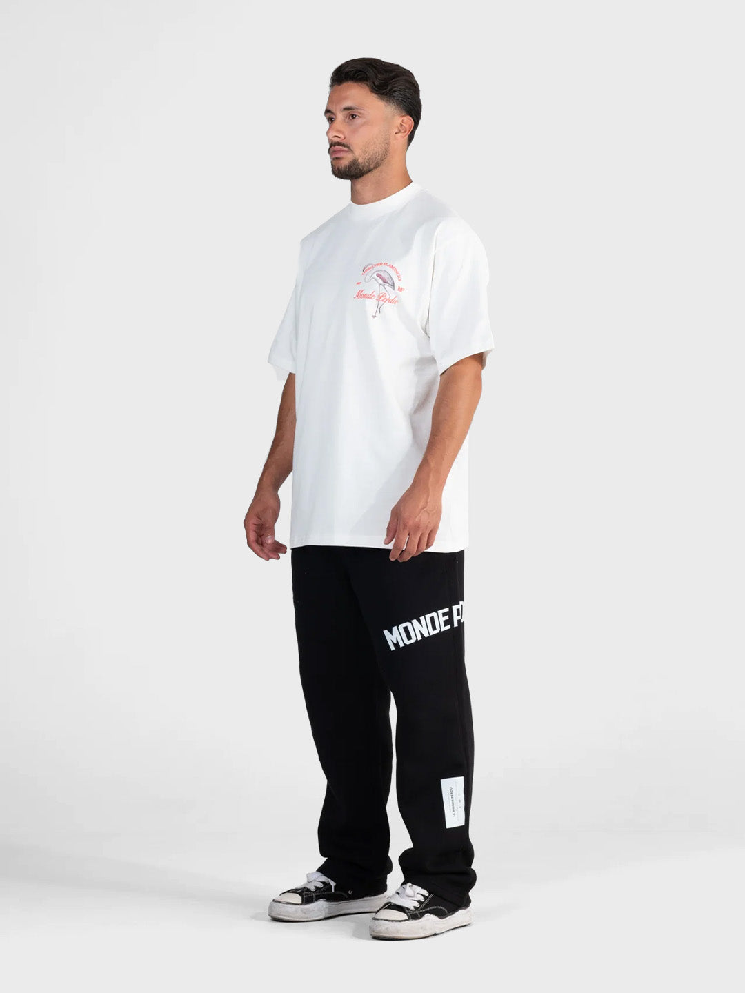 Le Monde Perdu Greater Flamingo T-Shirt Ecru oversized fit graphic tee schuin voor Reloadstore