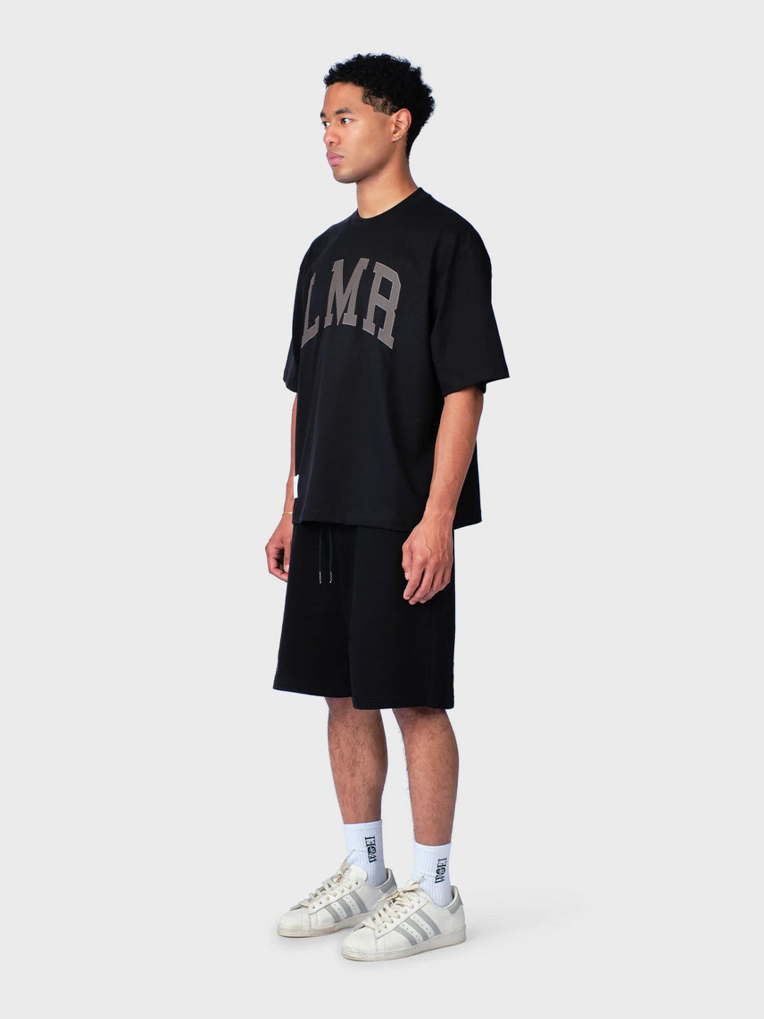 Lumi3re LMR College T-Shirt Black - zijkant