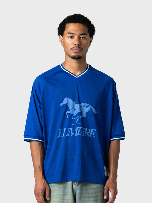 Lumi3re Mesh Horse T-Shirt Blue – model voorkant