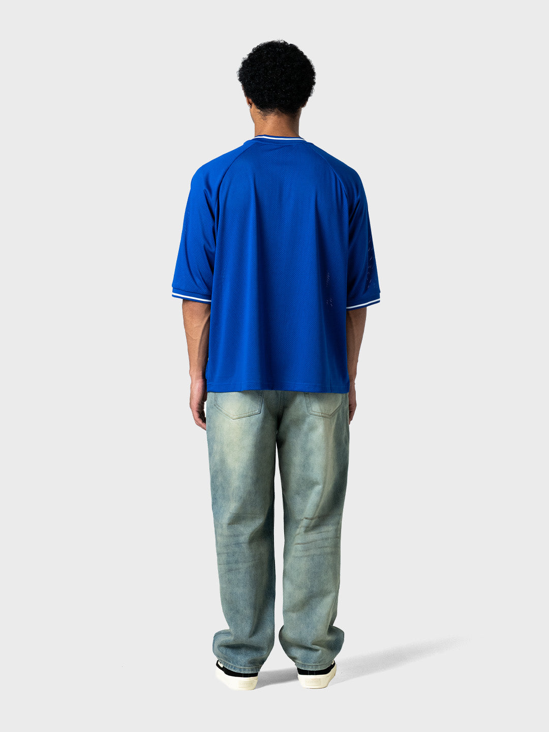 Lumi3re Mesh Horse T-Shirt Blue – model achterkant