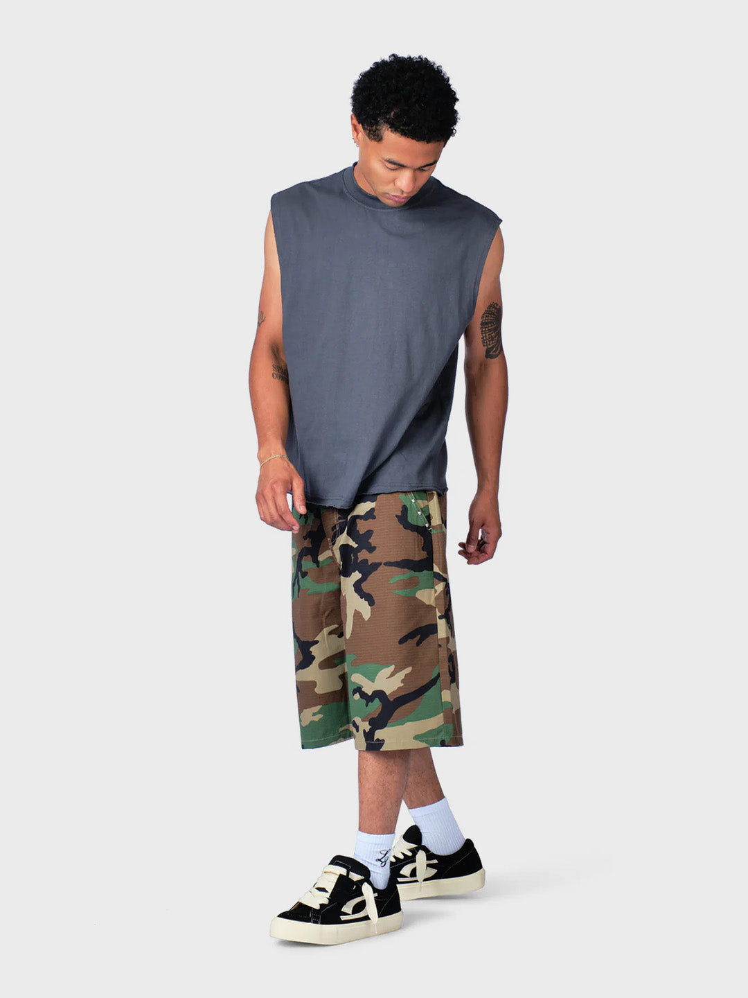 Lumi3re Patch Sleeveless T-Shirt Washed Grey - outfit
