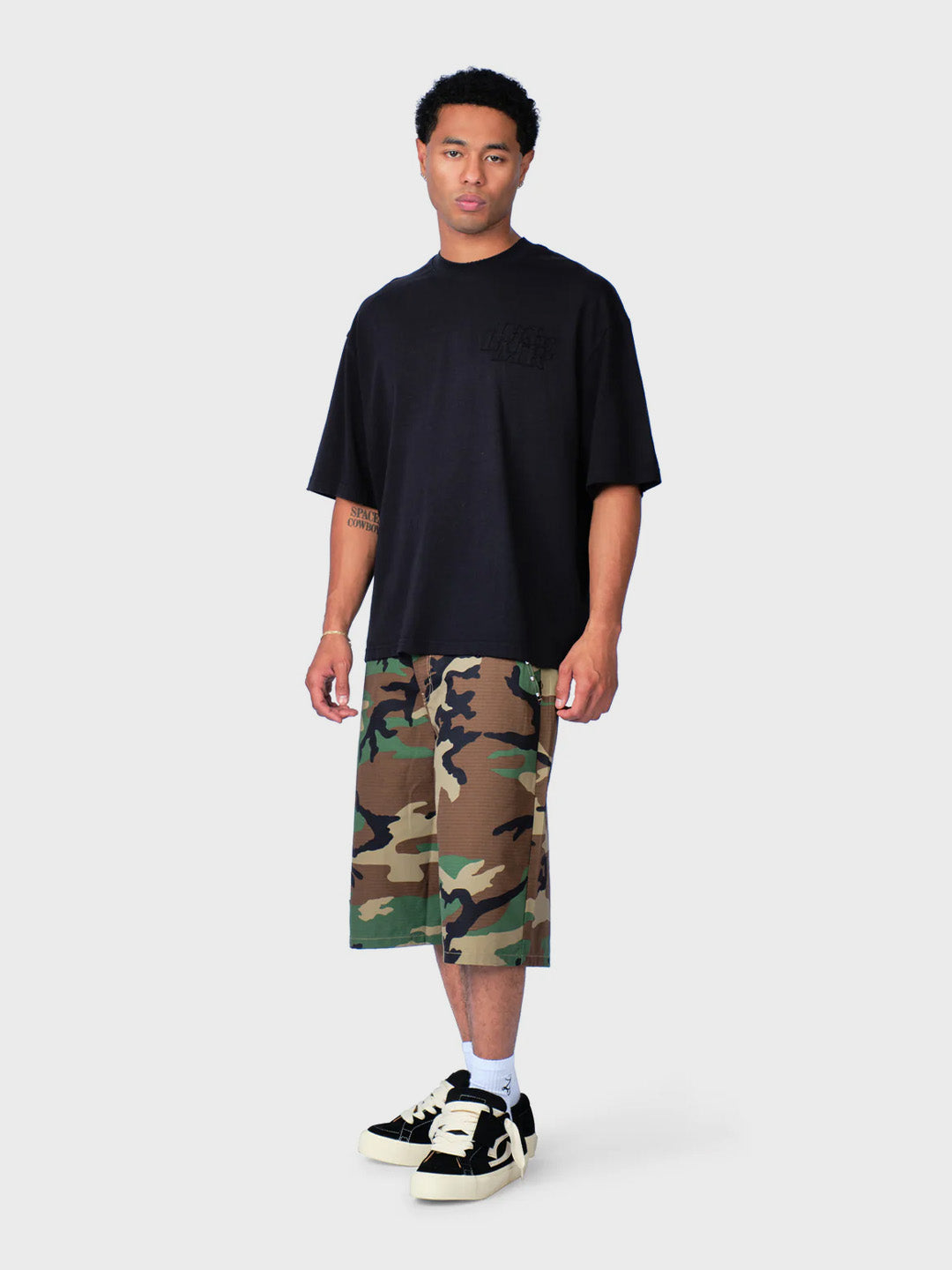 Lumi3re Patch T-Shirt Washed Black - outfit