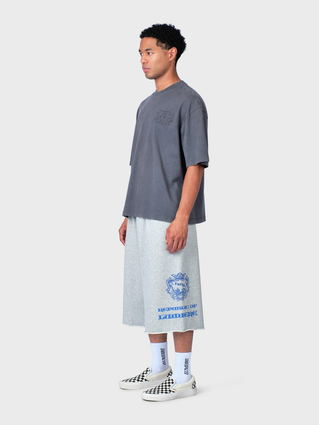 Lumi3re Patch T-Shirt Washed Grey - zijkant