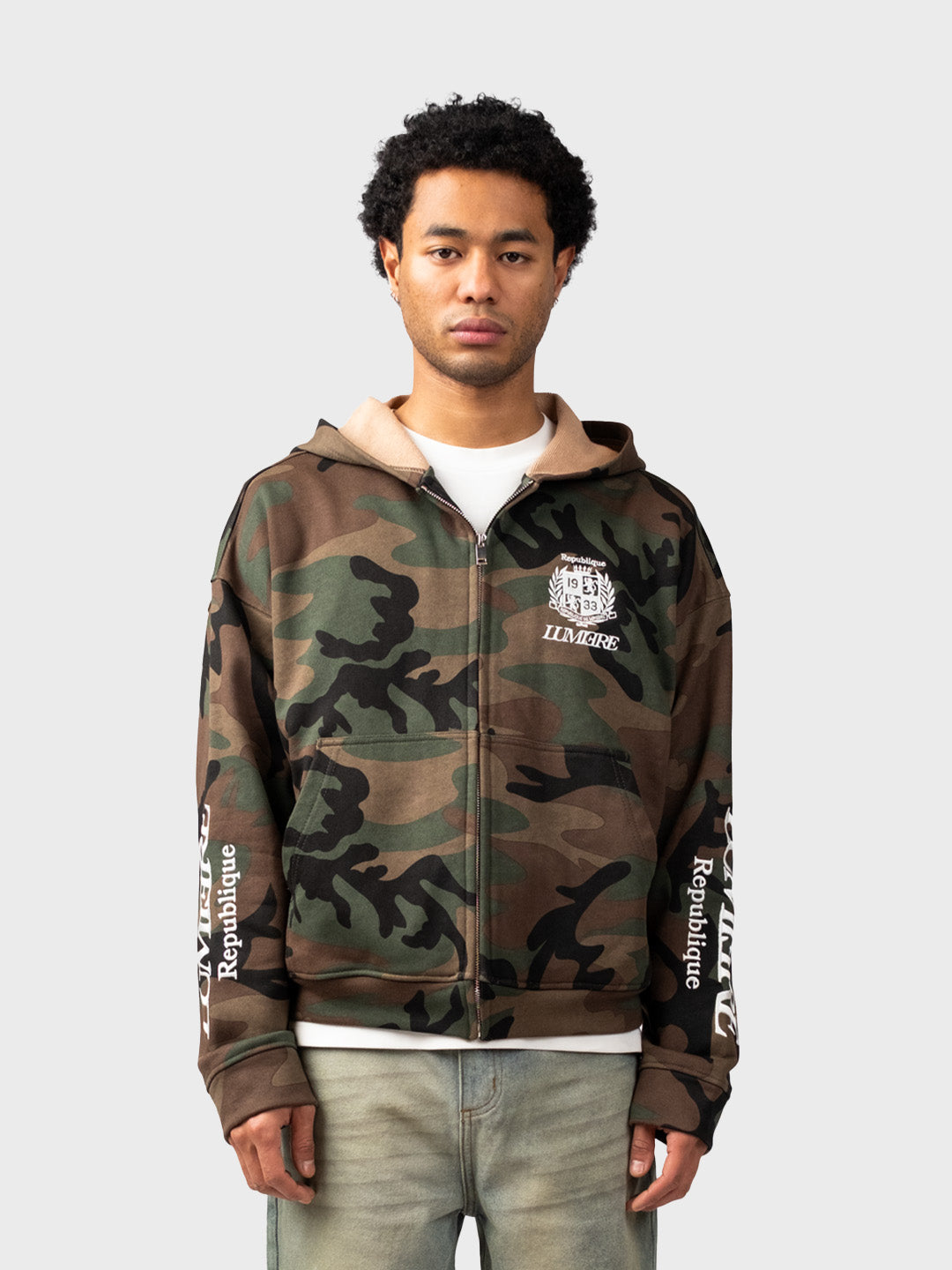 Lumi3re Republique Zip Hoodie camo model voorkant