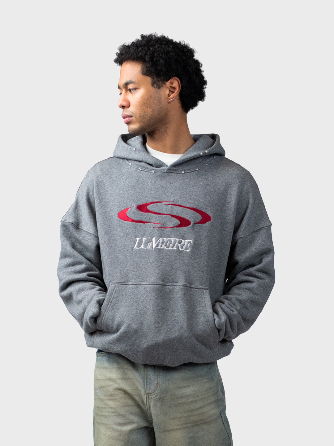 Lumi3re Vintage Wave Hoodie Grey – model vooraanzicht