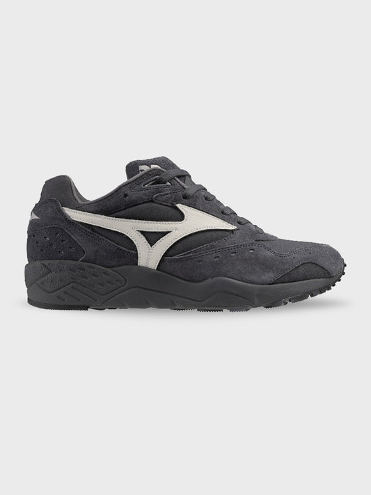 mizuno contender premium sneakers