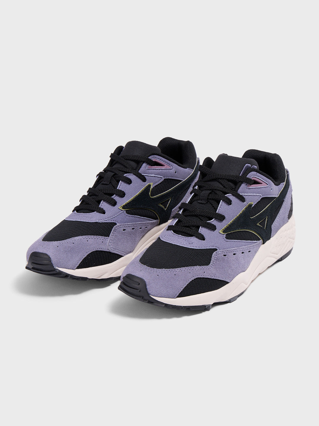 Mizuno Contender Sneakers Black Blue Granite schuin vooraanzicht