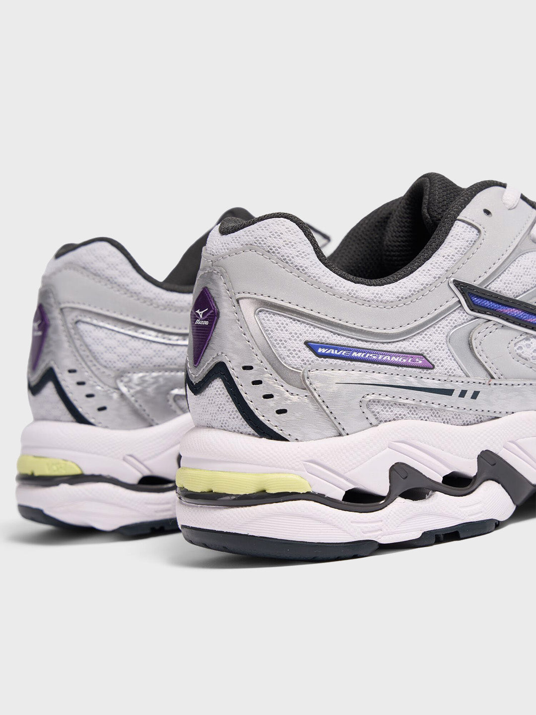 Mizuno Wave MG4 LS Sneakers | Royal Lilac – Reloadstore