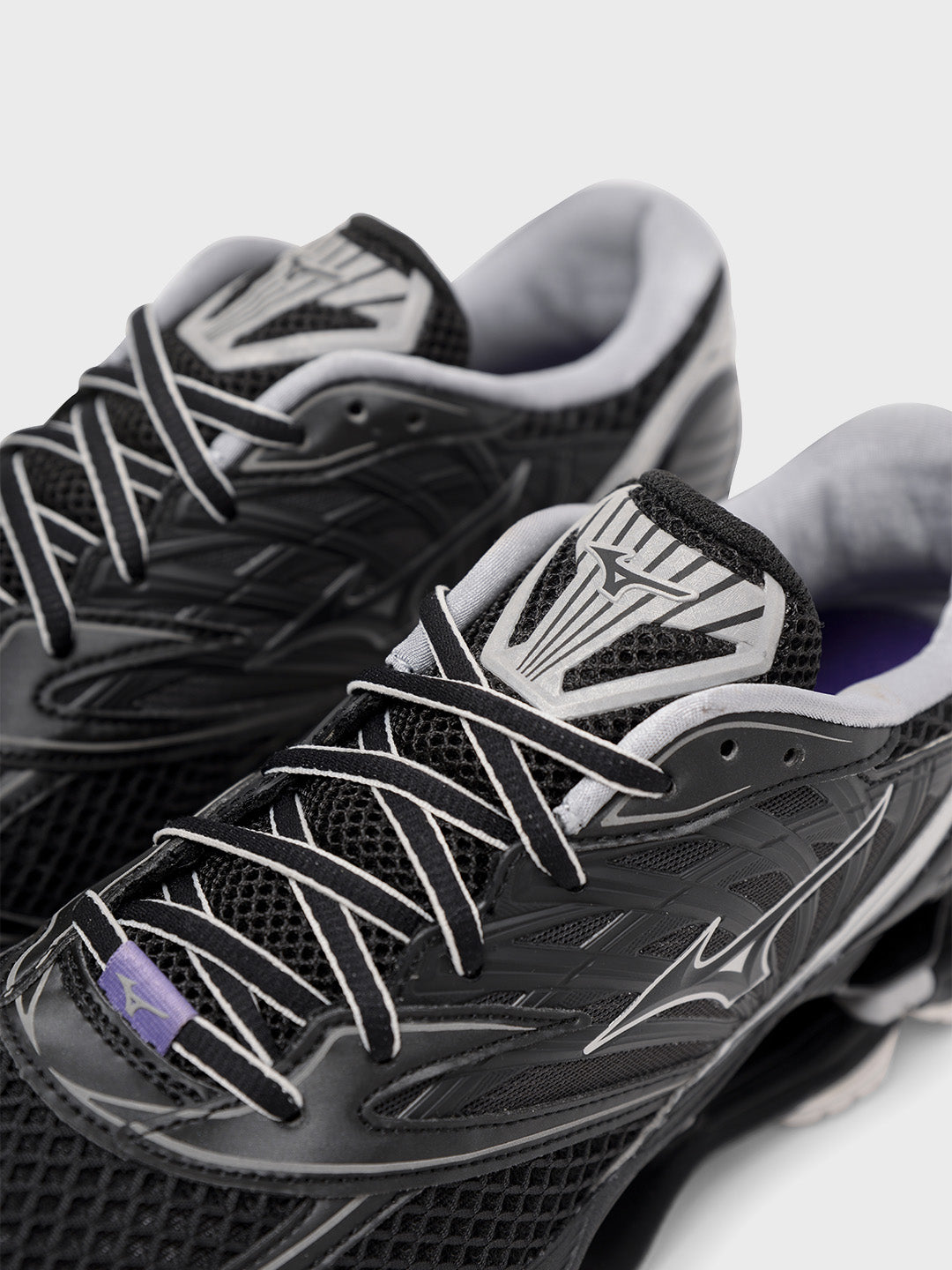 Mizuno Wave Prophecy LS Sneakers - Millennium Pack - Reloadstore