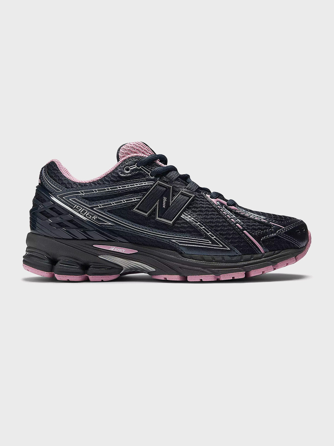 Zijaanzicht van de New Balance 1906 sneakers Eclipse Pink Taffy