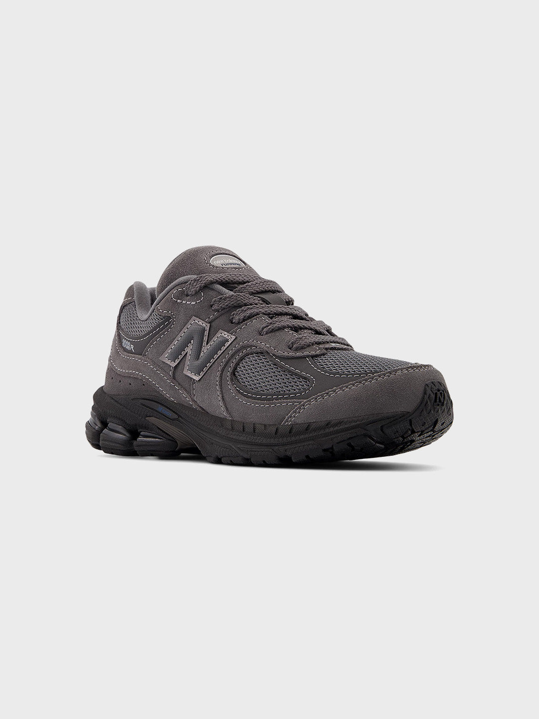 New Balance 2002R (PS) kinderschoenen grijs Castlerock/Black Cement – schuin vooraanzicht