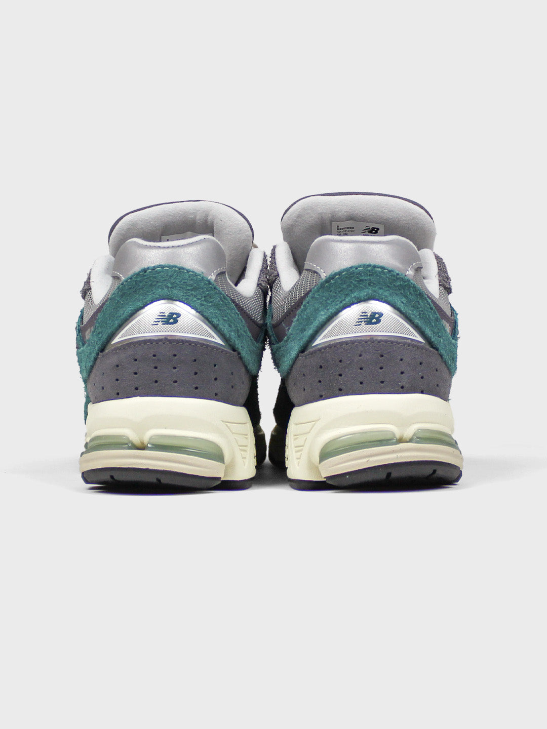 new balance 2002r sneakers new spruce