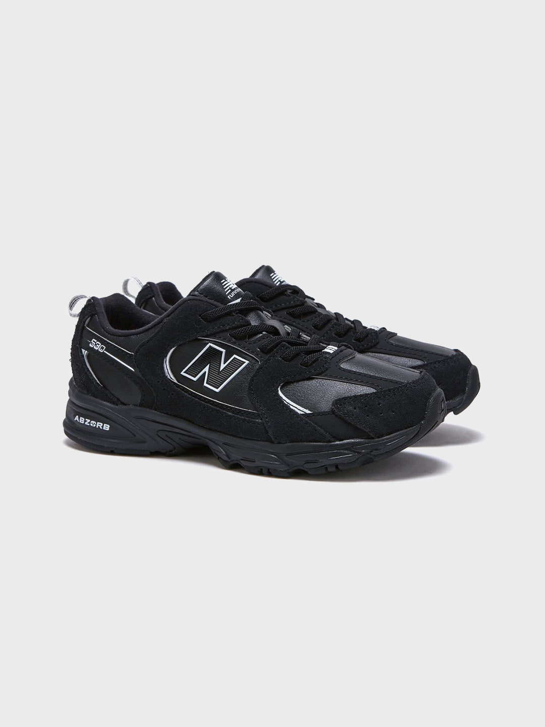 New Balance 530 Kinderschoenen Black/White – P5302GE – voorkant