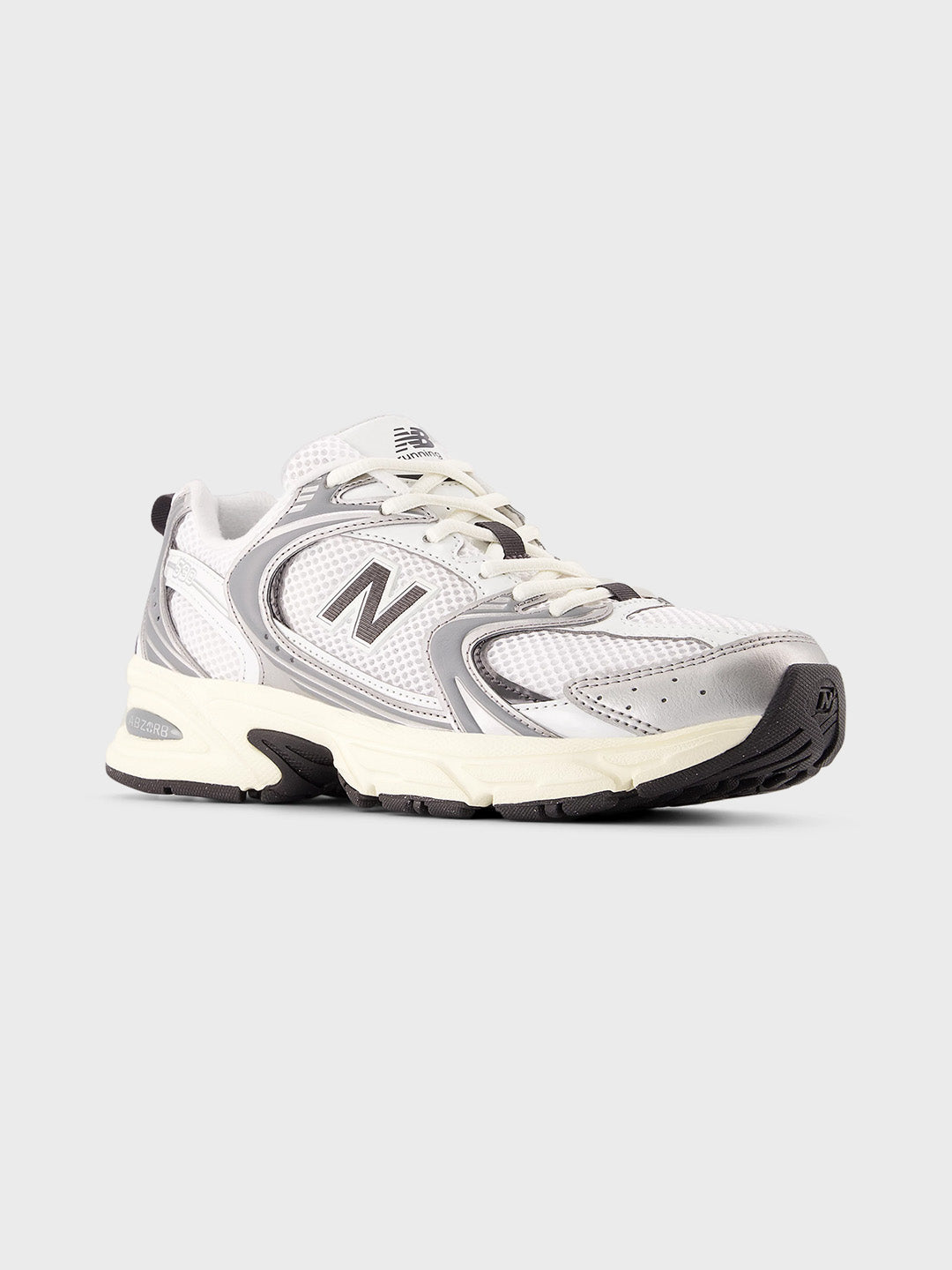 New Balance 530 sneakers met retro look, vooraanzicht 