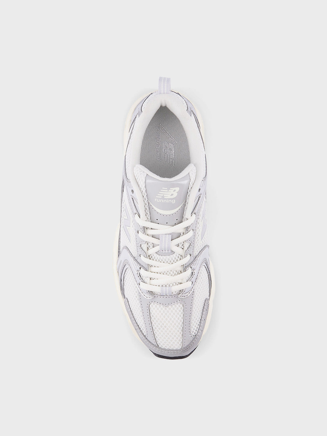 Bovenaanzicht van de New Balance 530 Silver Metallic/Reflection sneaker