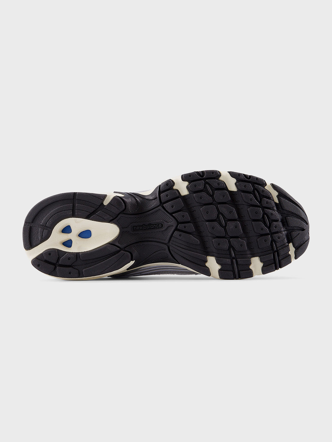 Onderkant van de NB 530 sneaker met gripprofiel en demping