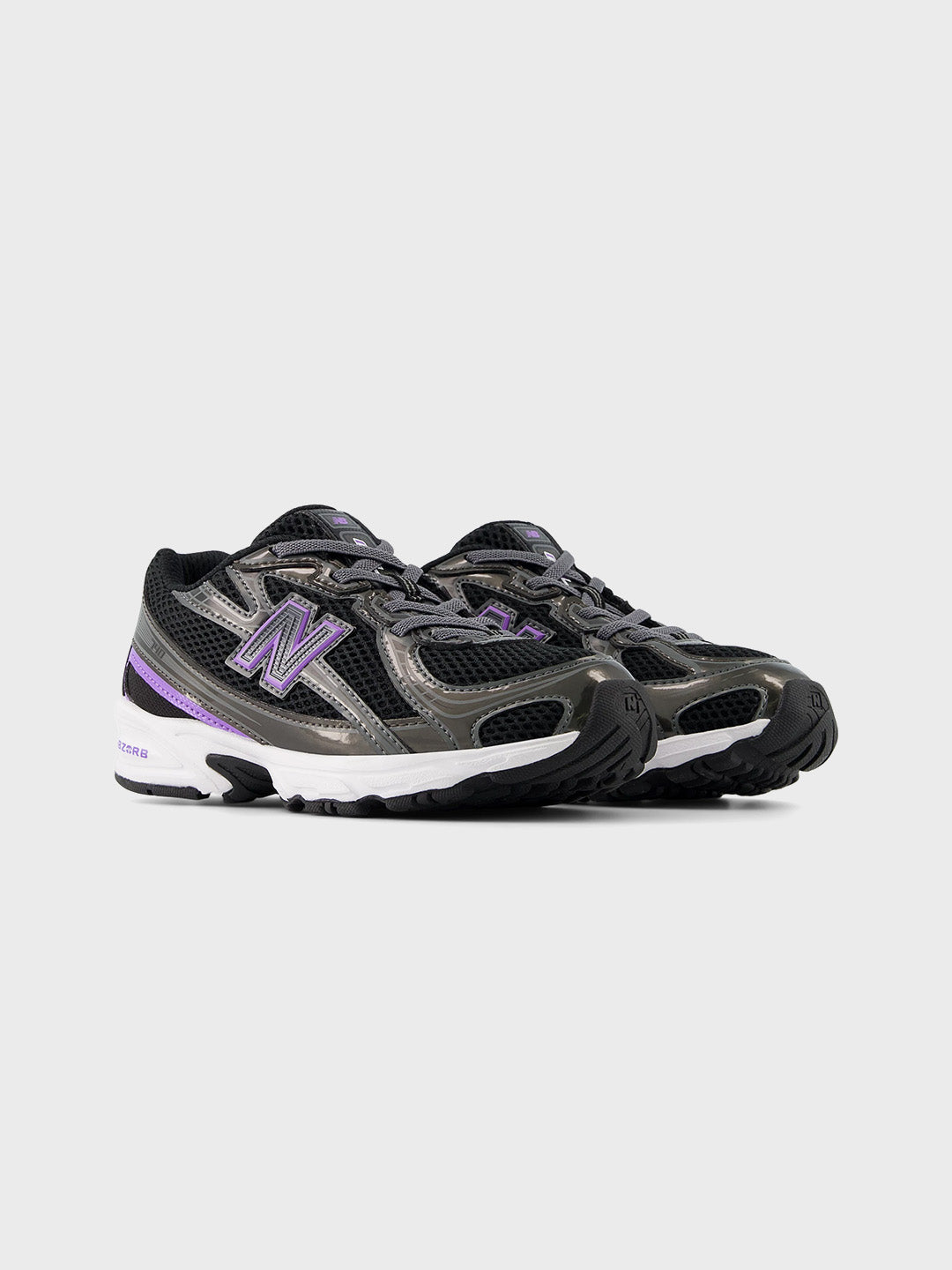 New Balance 740 Kinderschoenen Black Violet Crush - schuin vooraanzicht