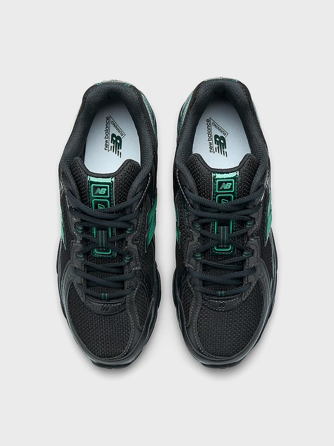 New Balance 740 Sneakers Black/Nordic Green – U7407T3 – bovenkant