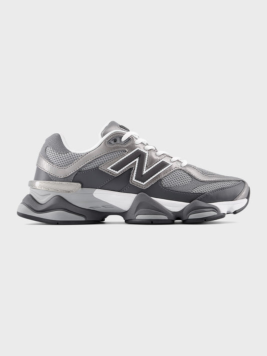 New Balance 9060 Sneakers Magnet/Faded Black - zijkant