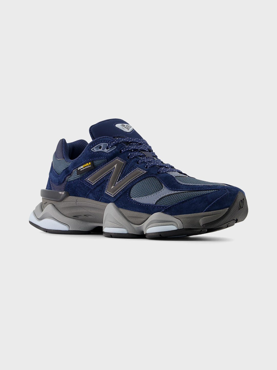 New Balance 9060 Sneakers NB Navy – schuin vooraanzicht 