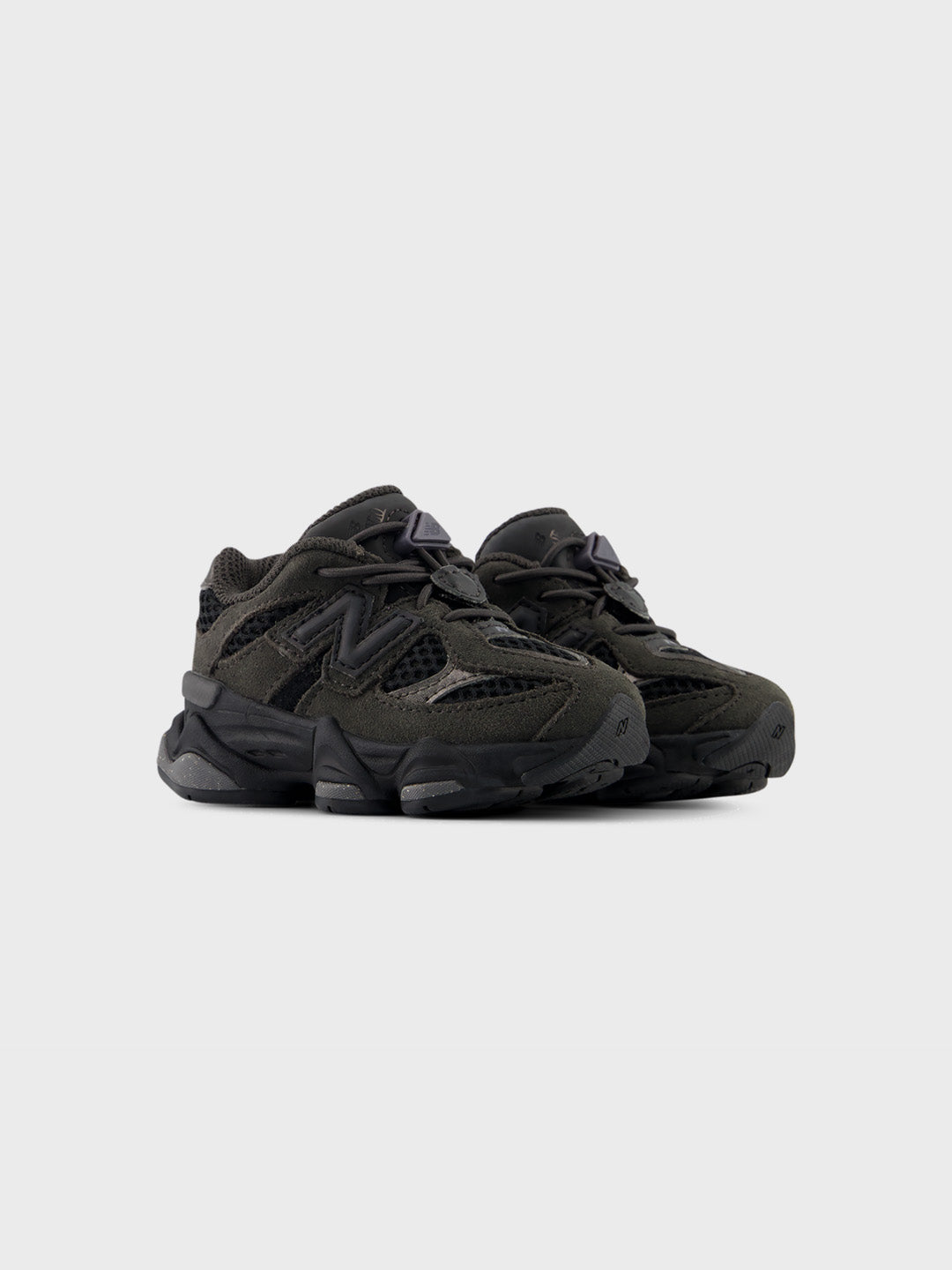 New Balance 9060 (TD) Kinderschoenen Black/Neptune Grey – I906031N – voorkant