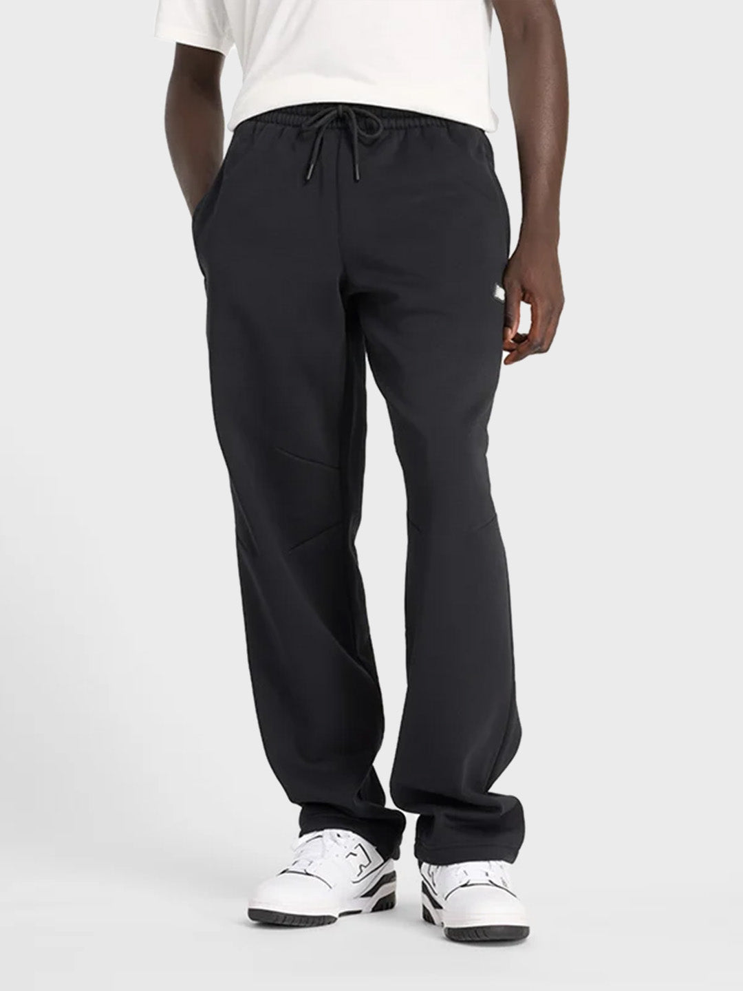 new balance straight fit sweatpants black