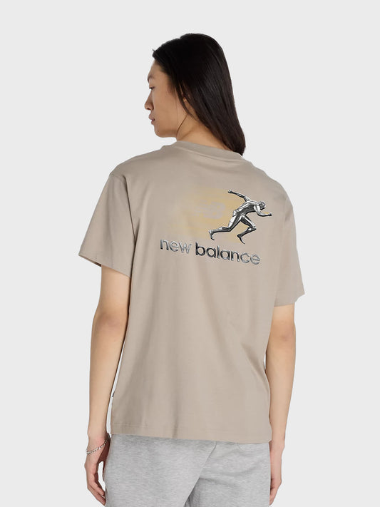 New Balance Chrome Runner T-Shirt Arid Stone - achterkant