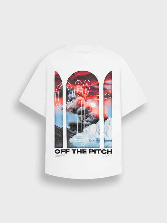 Off The Pitch Blaze T-Shirt White – achterkant met vulkaan graphic