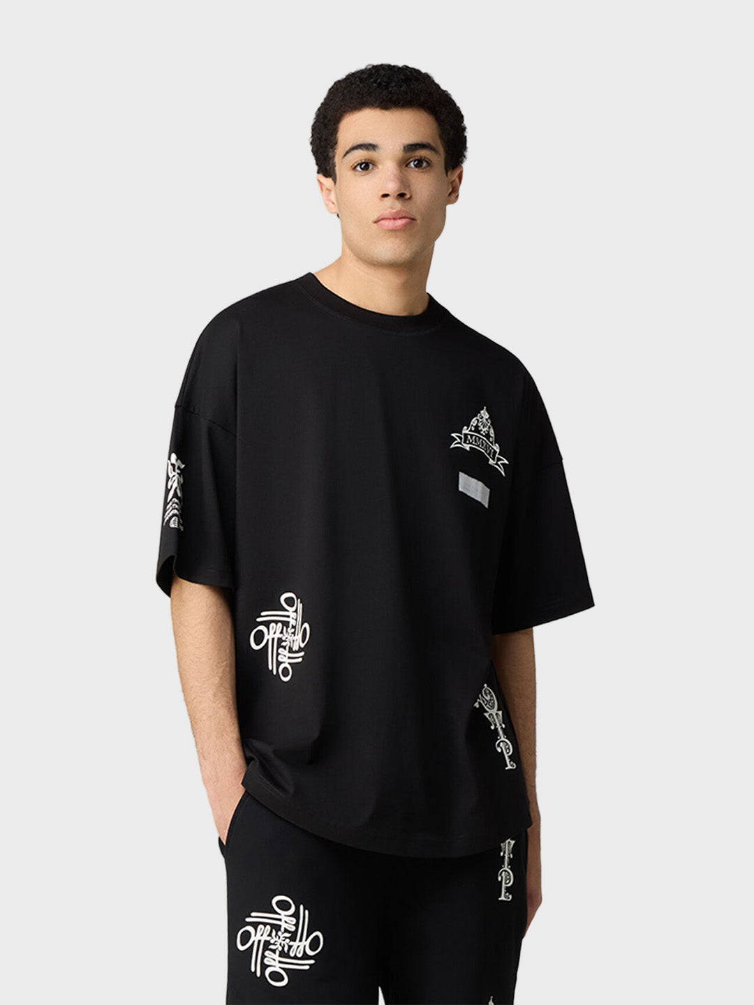 Off The Pitch Filigrain T-Shirt Black - model voorkant 2