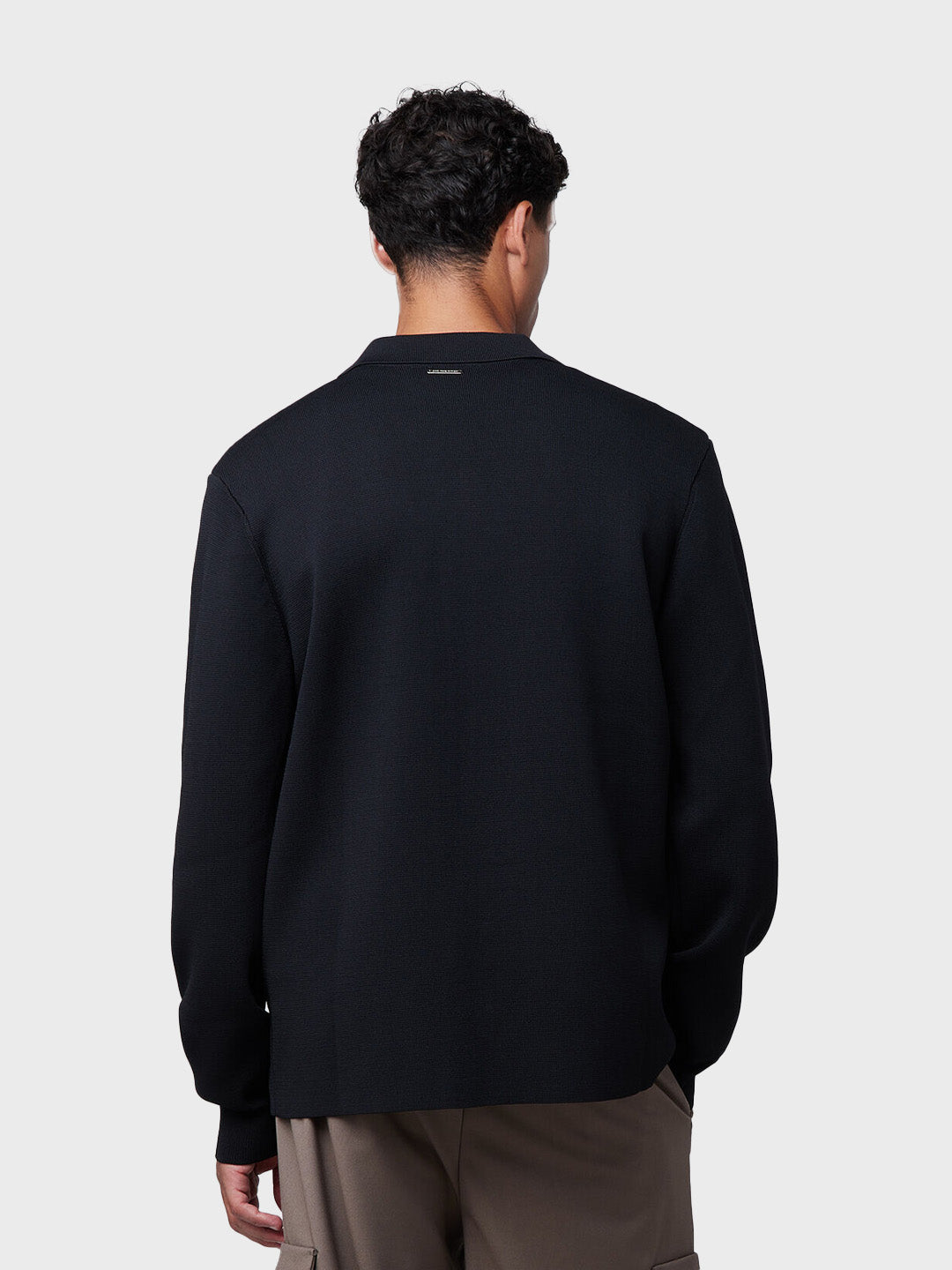 Off The Pitch Flat Knit Overshirt Black heren achterkant