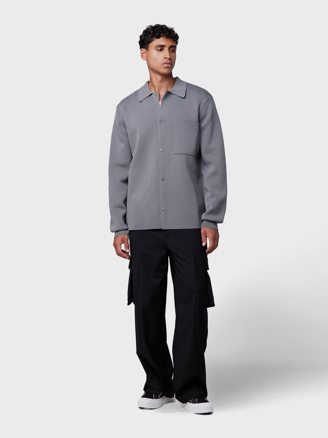Off The Pitch Flat Knit Overshirt Dark Shadow heren outfit