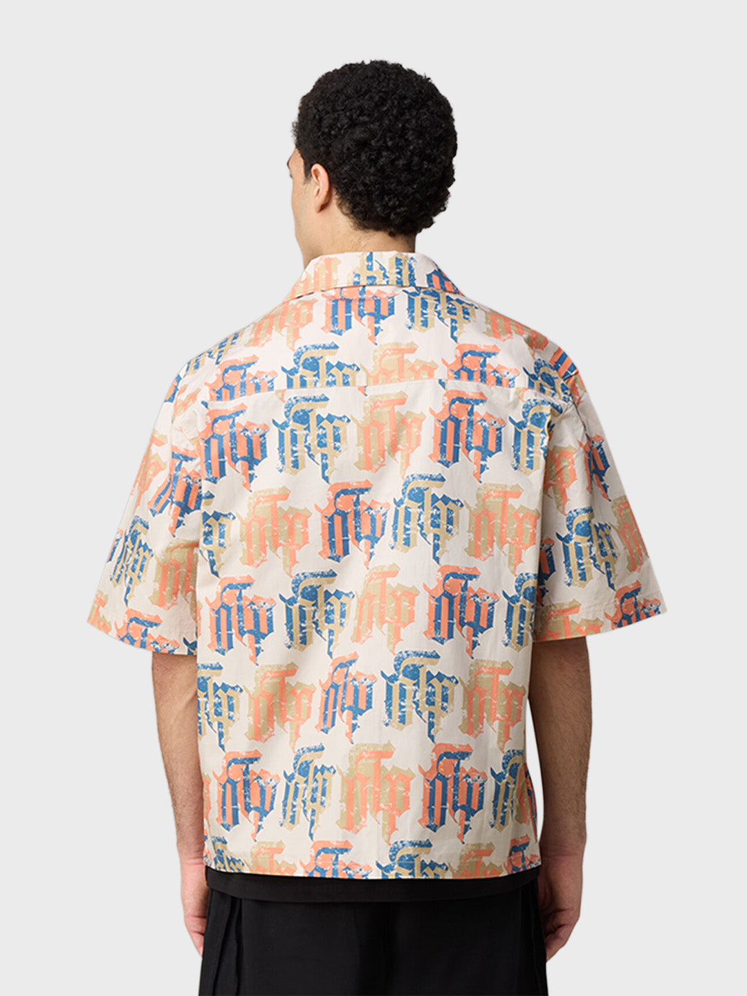 Off The Pitch Fraktur Sol Shirt Sand - model achterkant