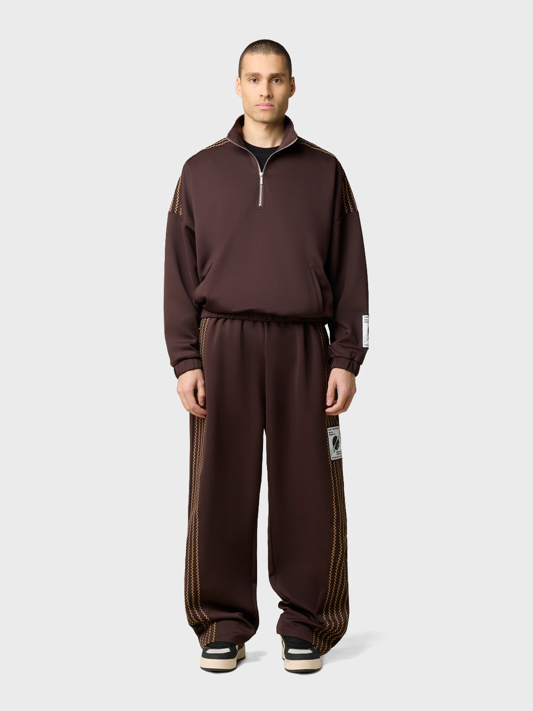 Off The Pitch Ivan Scuba Jogger Brown – voorkant