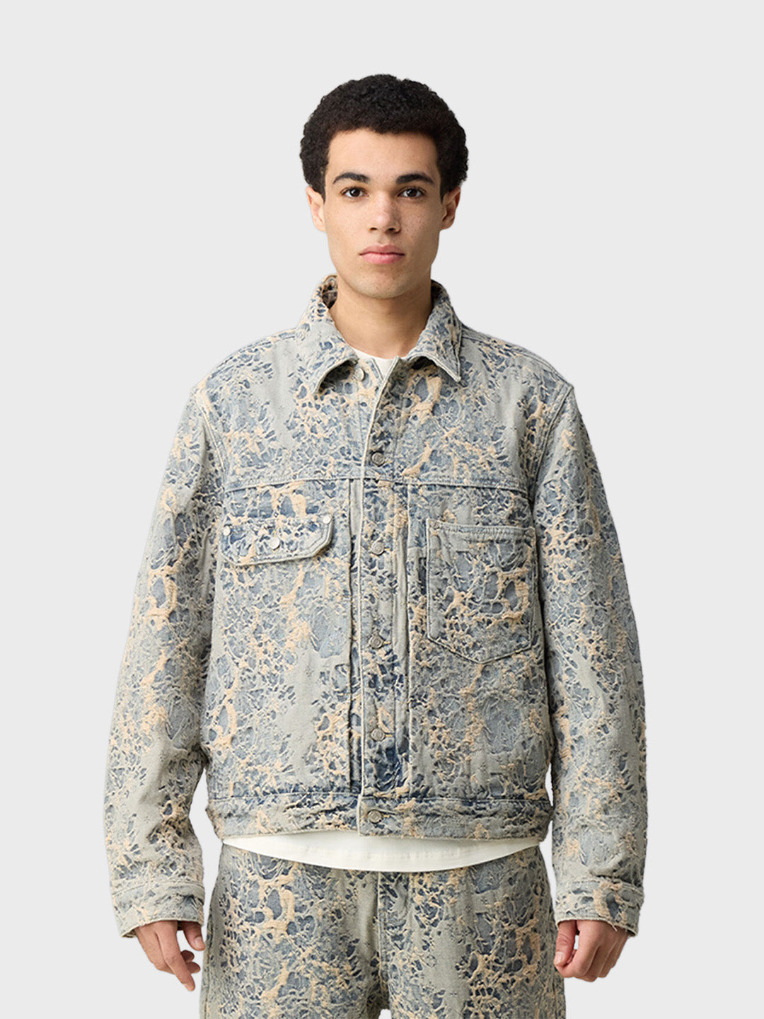 Off The Pitch Jacquard Denim Jacket Dusty Blue - model voorkant