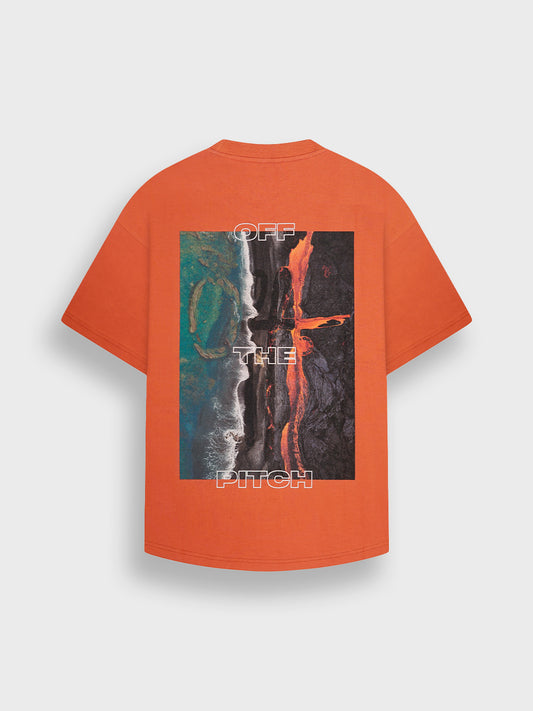 Off The Pitch Lava T-Shirt Rusty Orange – achterkant met lava graphic