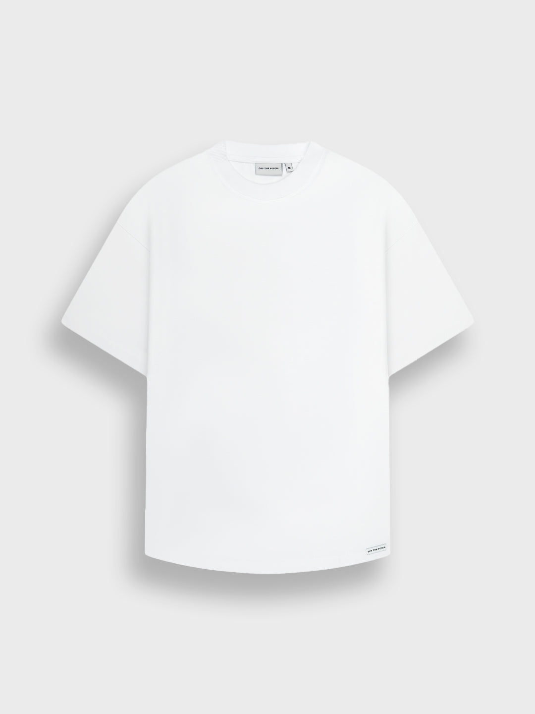Off The Pitch Lava T-Shirt White – voorkant met subtiel label