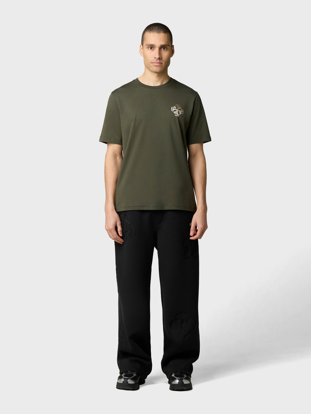Off The Pitch Pendant T-Shirt Dark Olive - voorkant
